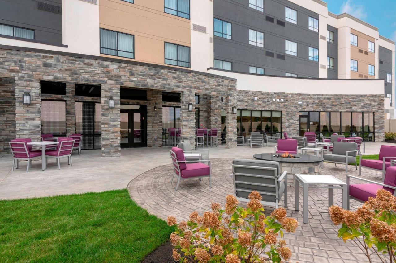 Courtyard By Marriott Cleveland Elyria Hotel Exterior foto